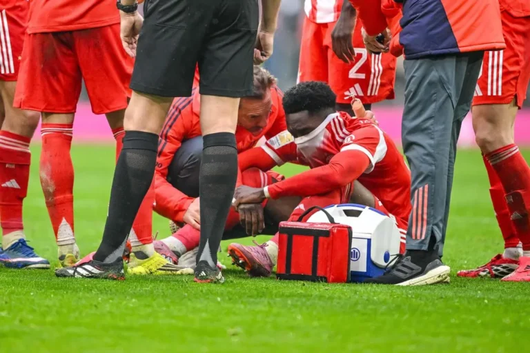 Bayern : Alphonso Davies de nouveau blessé