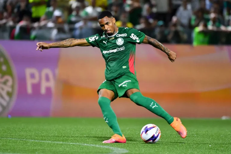 Allan sous le maillot de Palmeiras
