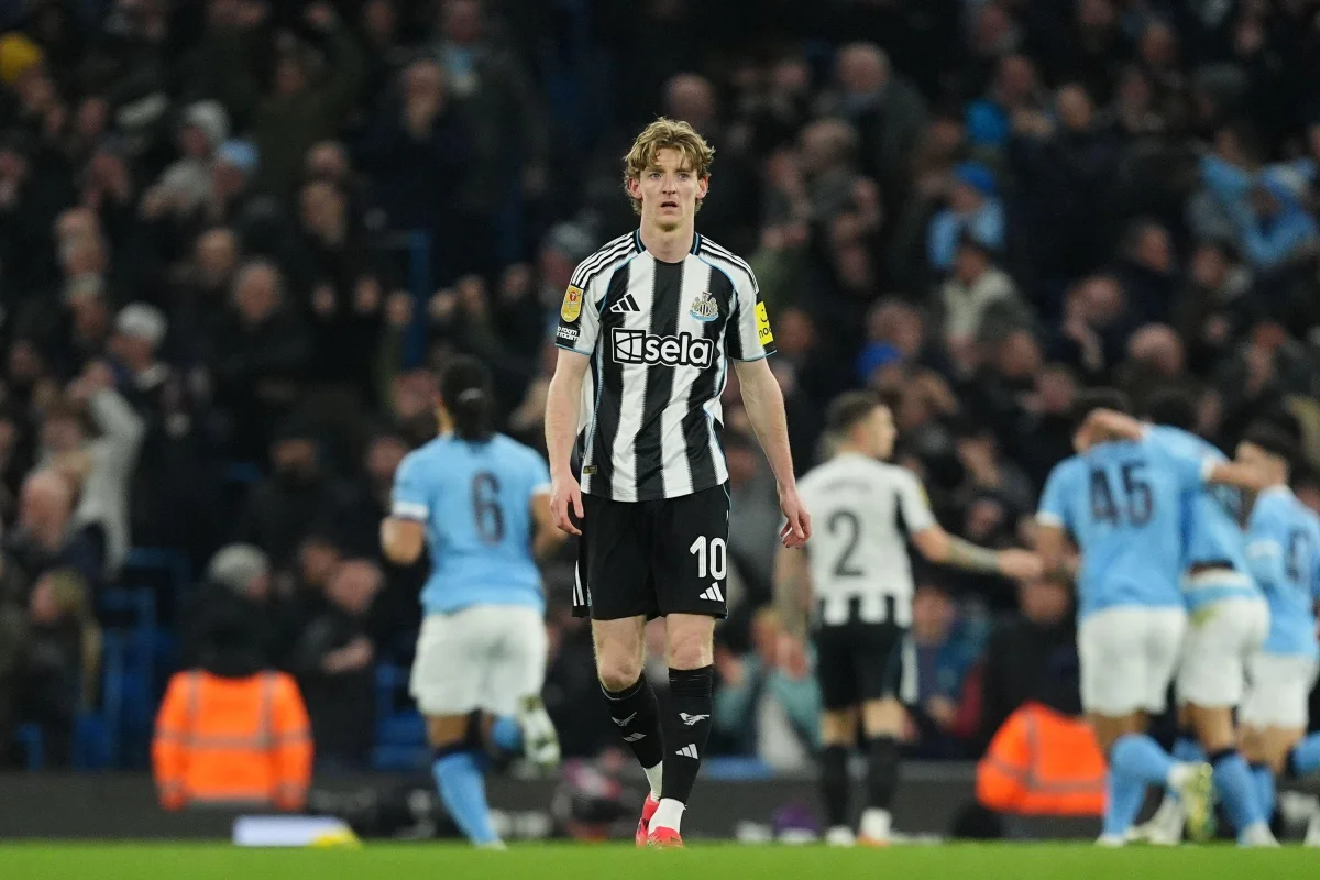 Manchester United se penche sur une étoile de Newcastle