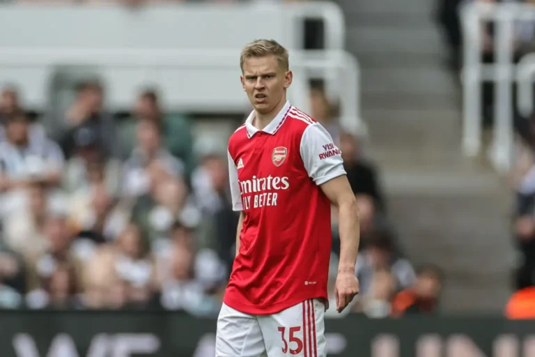 Arsenal : c'est officiel pour l'ancien défenseur de Man City