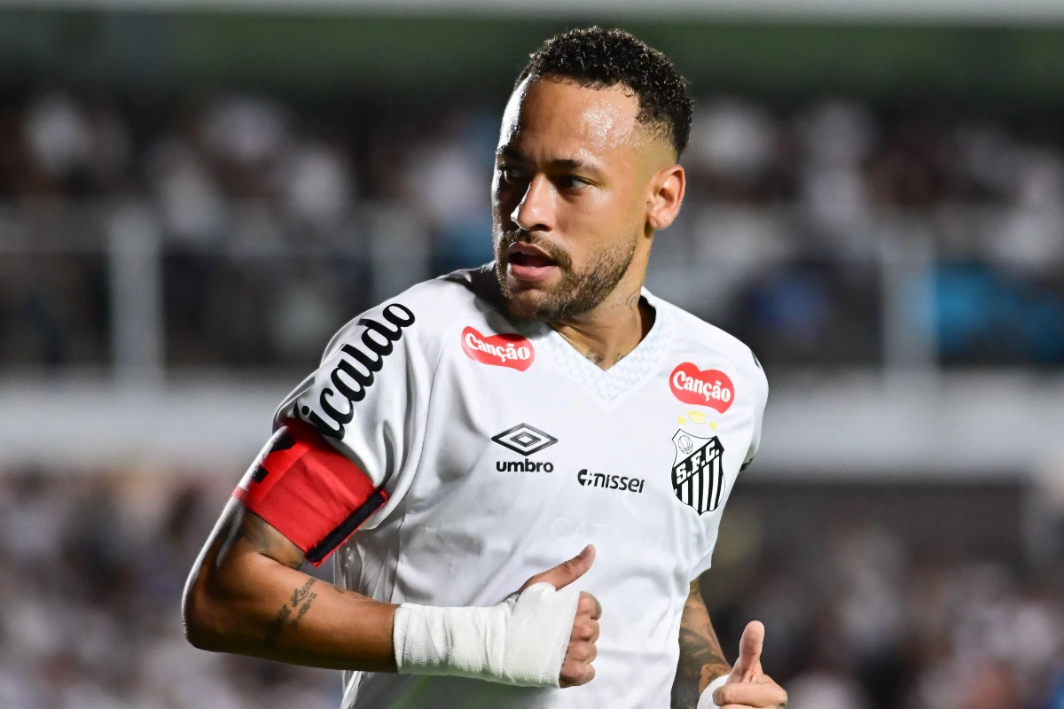 Brésil : Neymar Jr signe un retour fracassant avec Santos