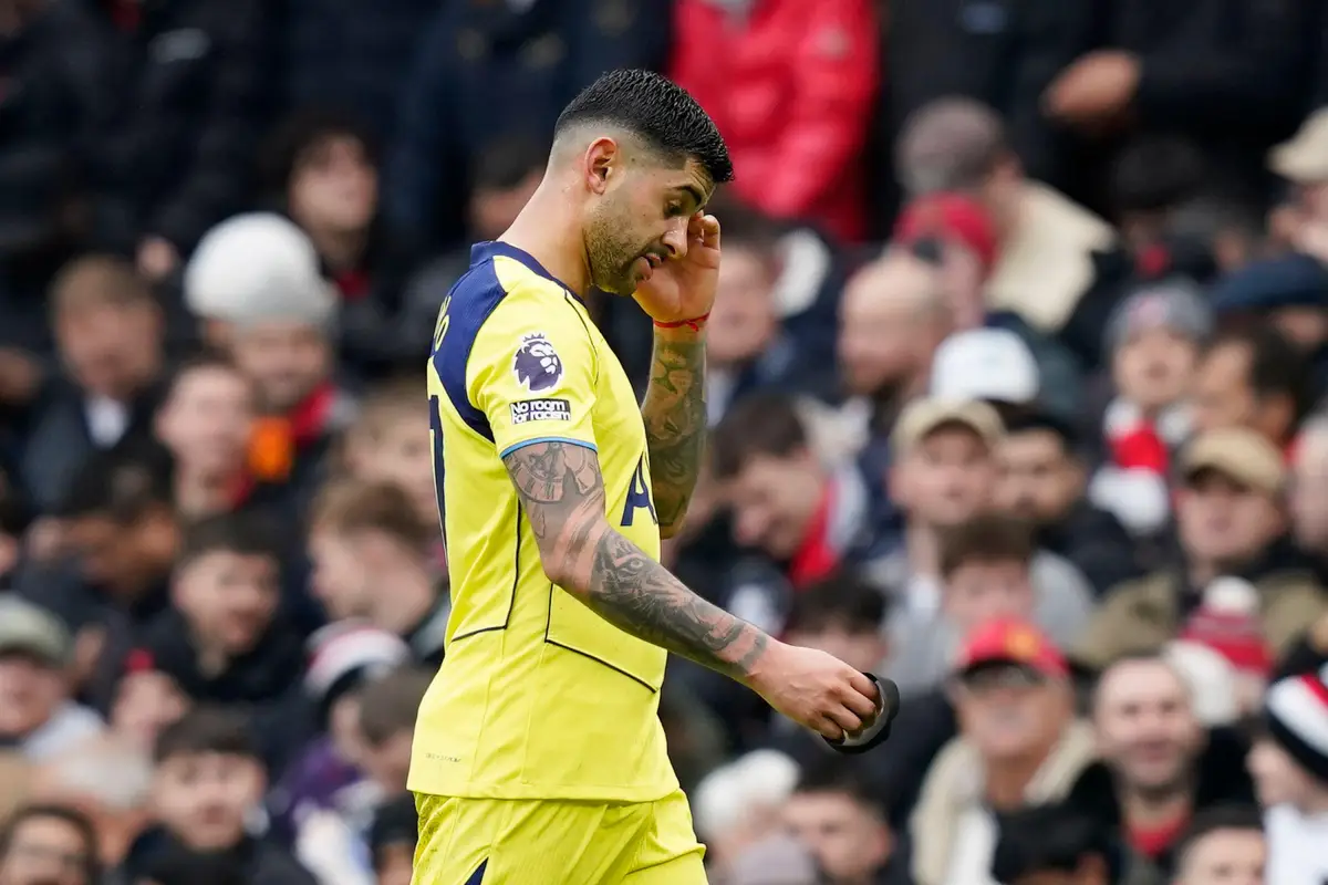 Tottenham en crise : Wayne Rooney alerte