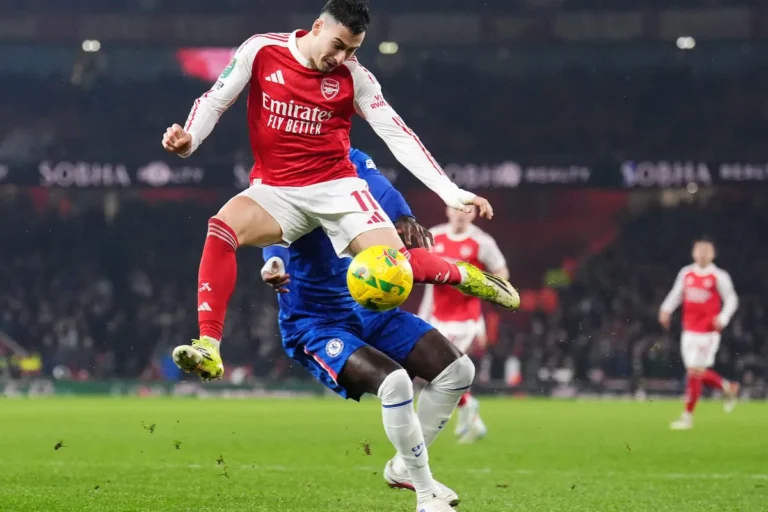 Gabriel Martinelli en action avec Arsenal