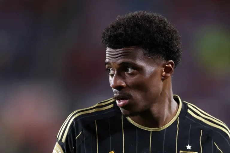 Man City : un enfant du club rejoint Roberto Mancini