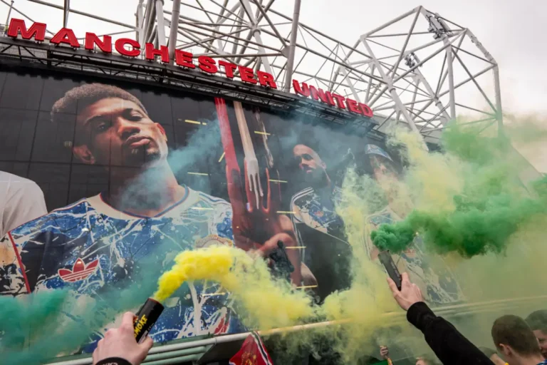 Man United : Sir Jim Ratcliffe s'excuse !