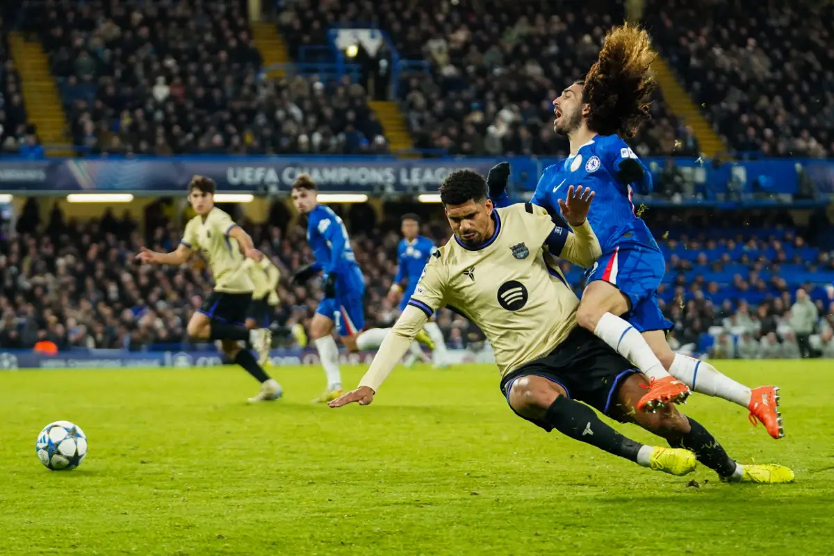 Marc Cucurella visé par le Barça ©Alamy