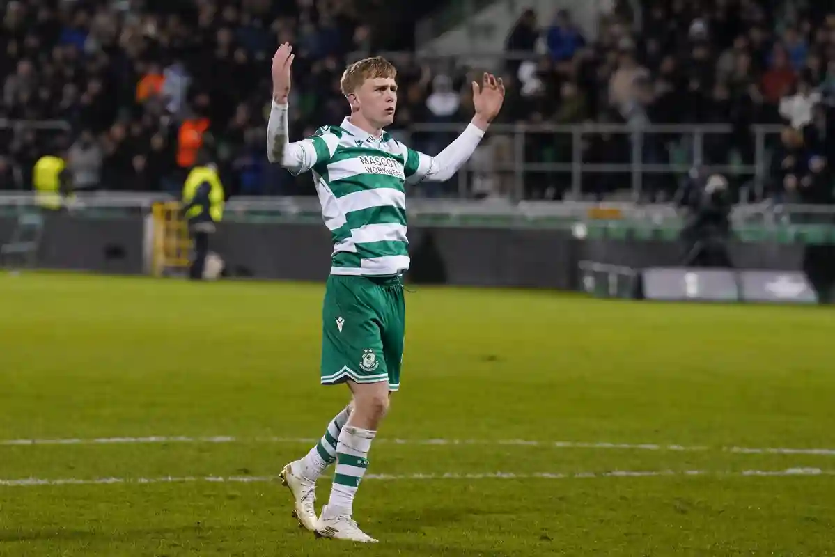 Le Real Madrid surveille un jeune attaquant irlandais