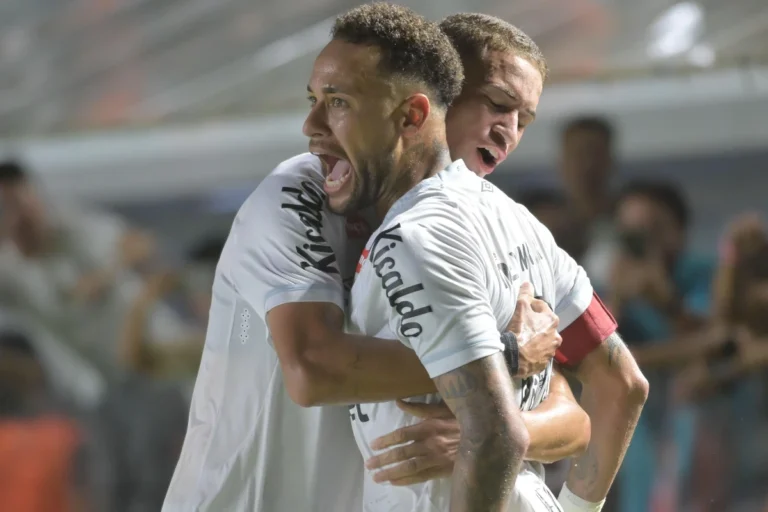Santos : Neymar rugit et calme Vasco da Gama