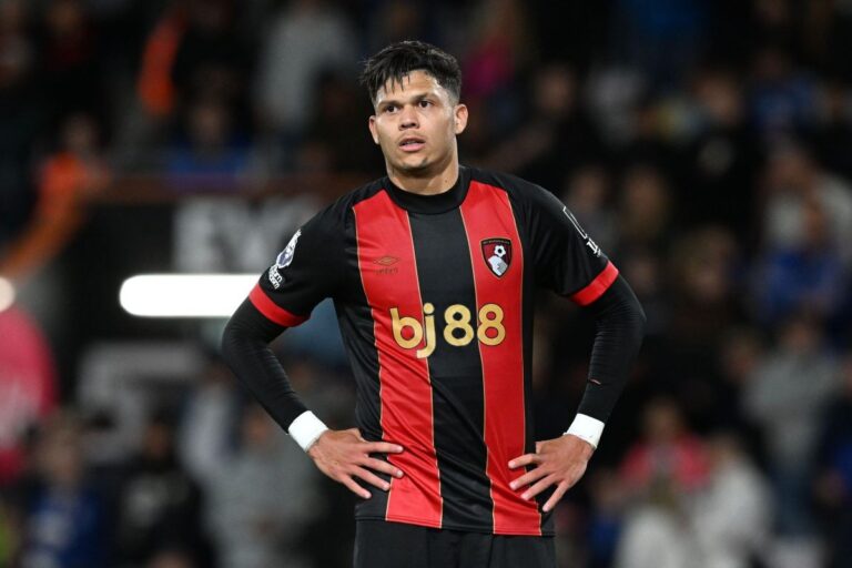 Evanilson sous le maillot de Bournemouth @Alamy