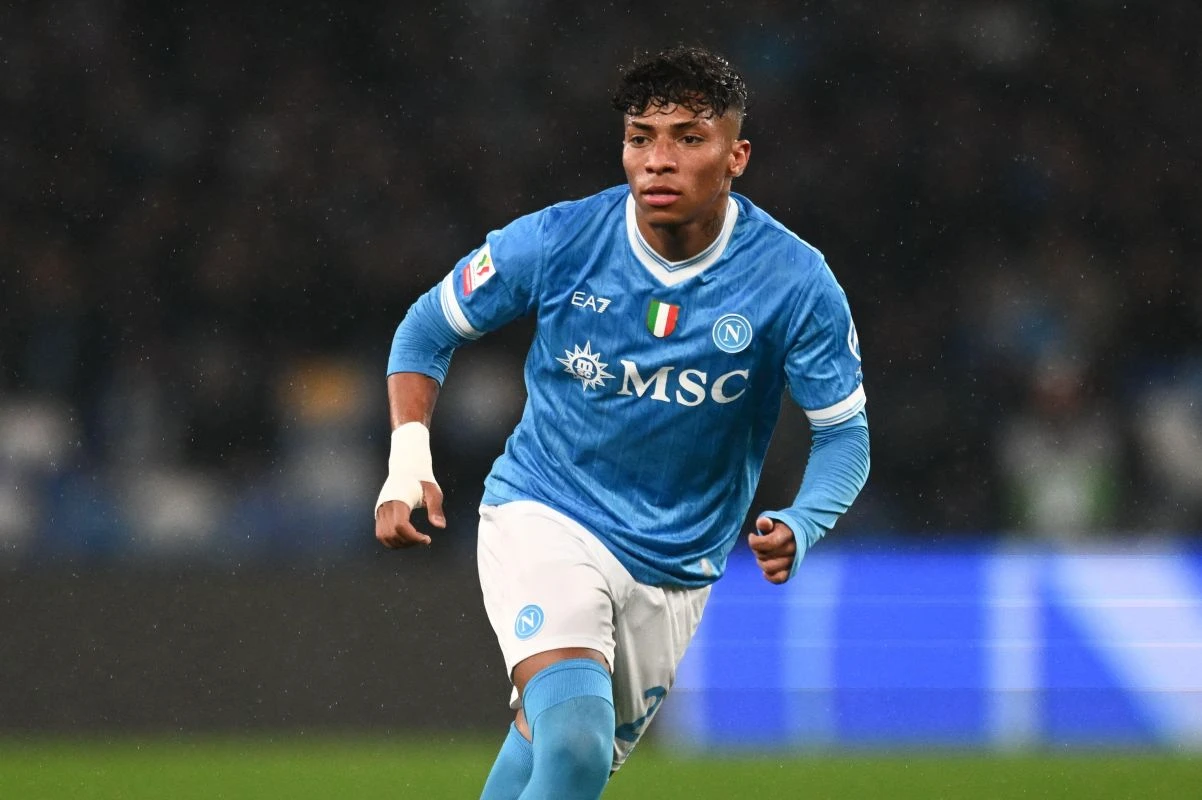 Naples prêt à sortir 16 millions d’euros déjà !