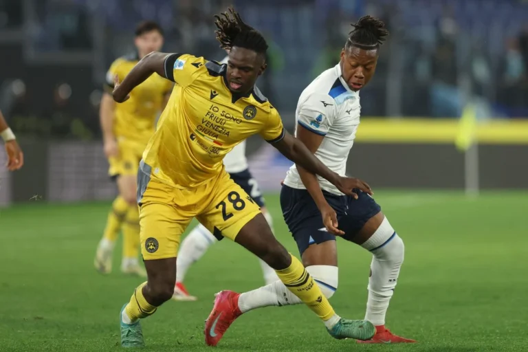 Oumar Solet sous le maillot de l'Udinese @Alamy