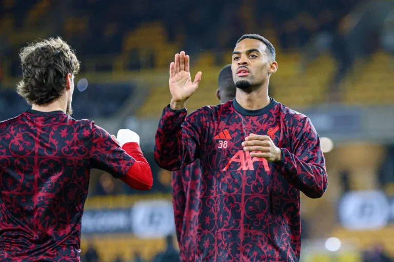 PL : Liverpool prolonge Ryan Gravenberch