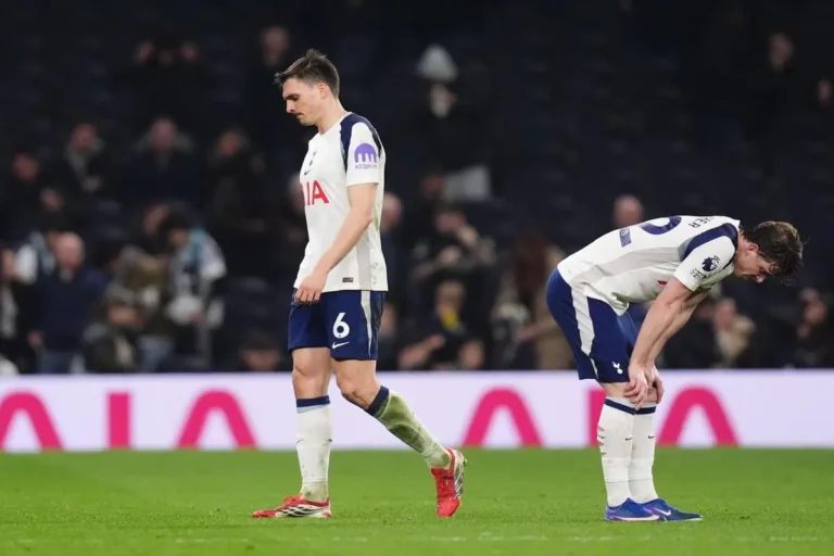 PL : Les Spurs s'enfoncent dans la crise