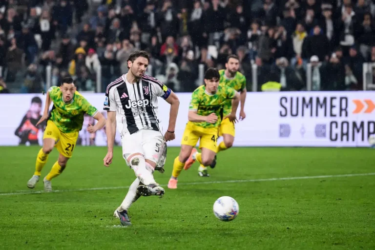 Manuel Locatelli visé par l'Inter Milan ©Alamy
