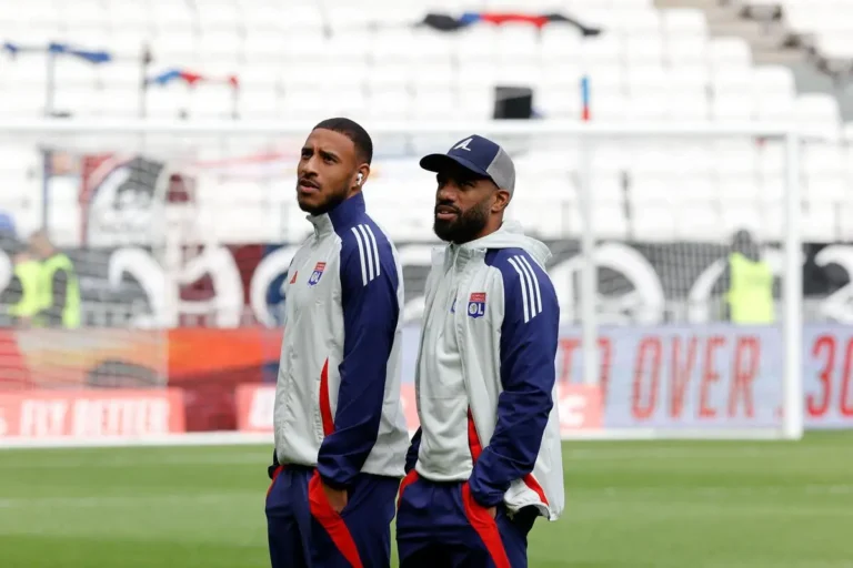 Alexandre Lacazette : La story qui agite Clairefontaine