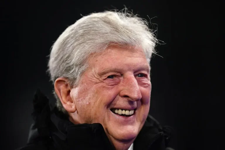 Angleterre : Le plus vieil entraîneur du monde retrouve un banc