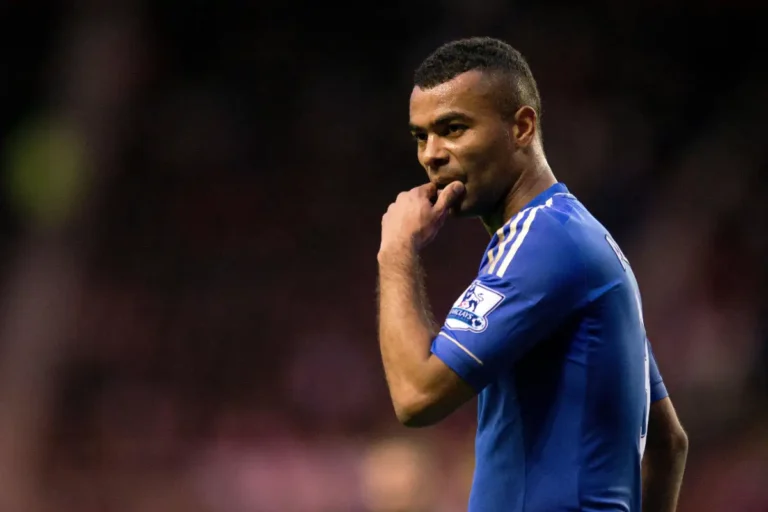Ashley Cole : l'icône de Chelsea rejoint un nouveau club