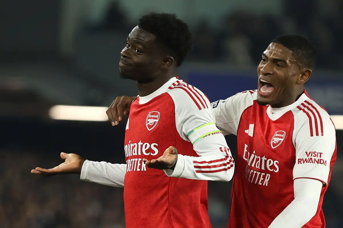 L'arbitrage favorise-t-il Arsenal?