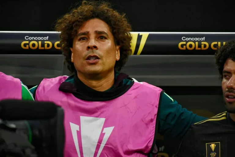 Cet ancien gardien de Ligue 1 va rivaliser avec Lionel Messi et CR7