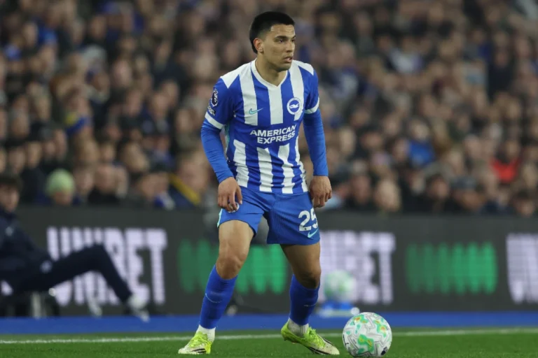 Diego Gomez sous le maillot de Brighton