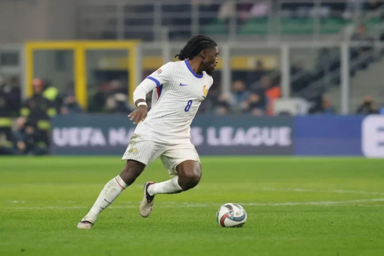 EDF : Didier Deschamps muet face à la blessure de Manu Koné