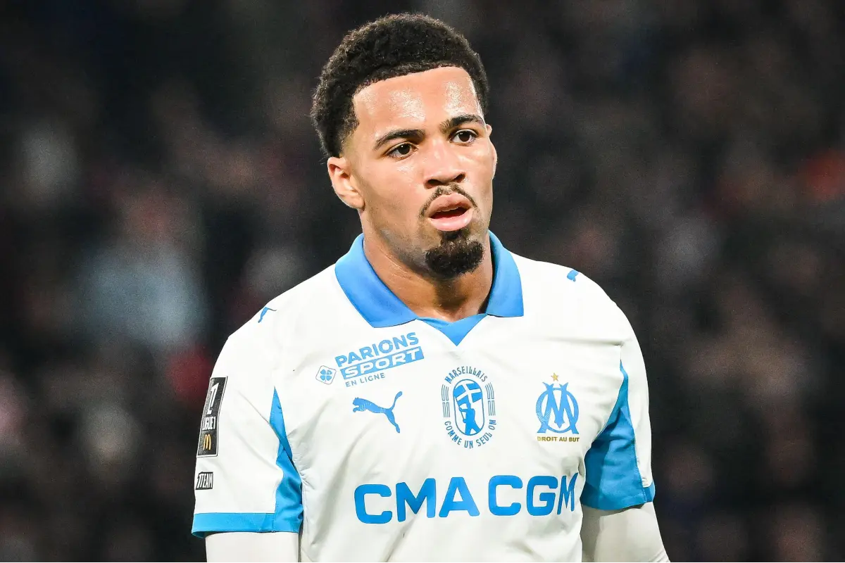 Ethan Nwaneri sous le maillot de l'OM