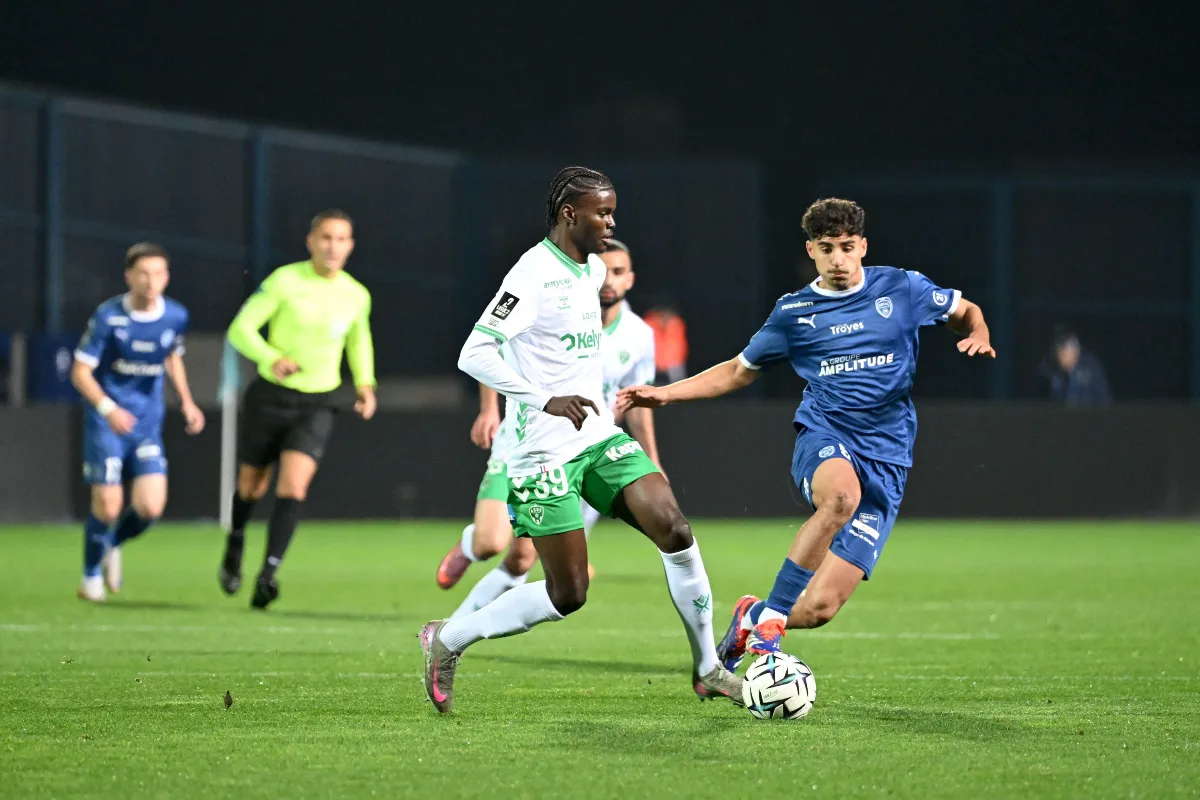 Kévin Pedro sous le maillot de Saint-Etienne