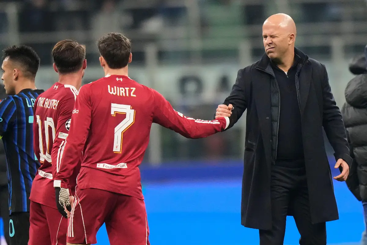 Liverpool : Arne Slot confirme la sentence pour Florian Wirtz