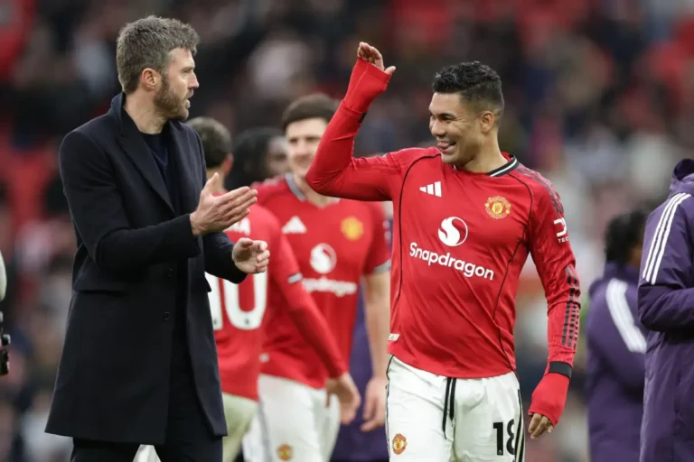 Man United : Rooney révèle le prochain entraîneur