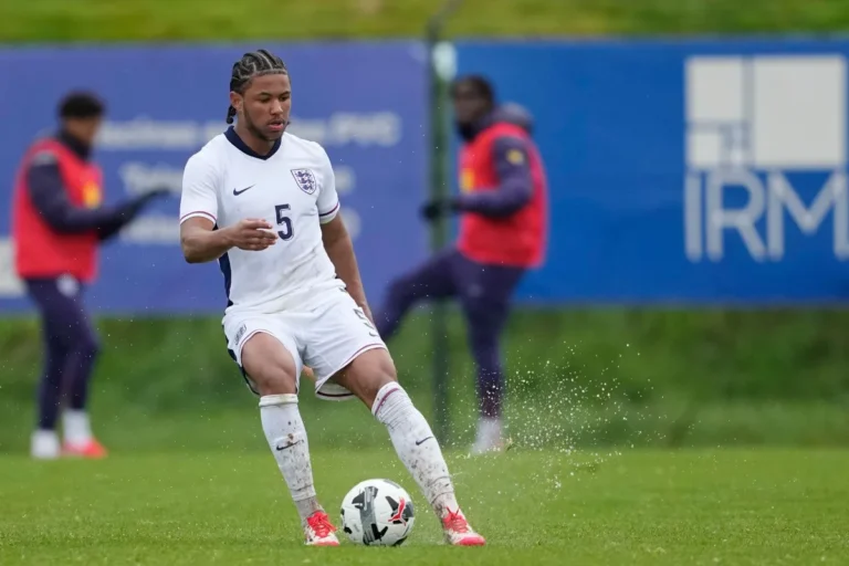 Samuel Amissah avec l'Angleterre