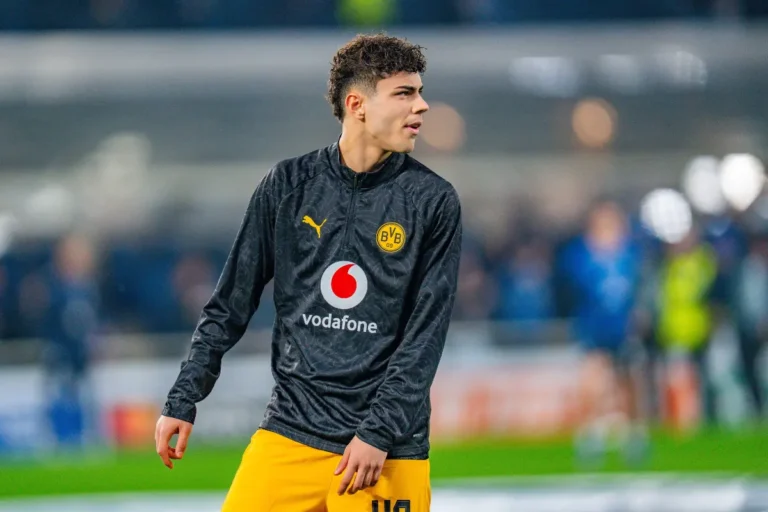 Samuele Inácio avec le Borussia Dortmund