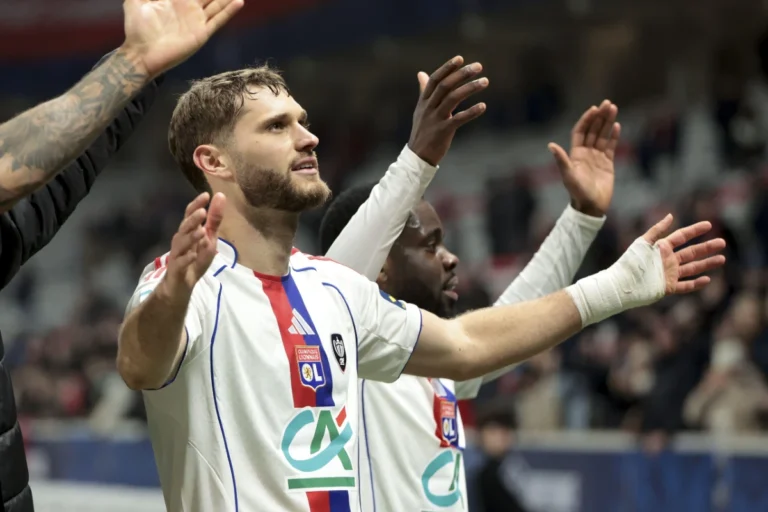 Tanner Tessmann a été visé par Brentford ©Alamy