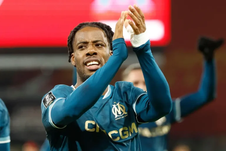 Vers un changement de plan pour Elye Wahi ?