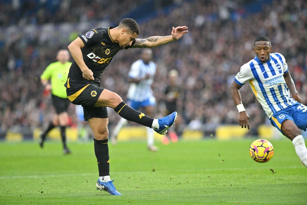 Le Napoli veut profiter des déboires de Wolverhampton