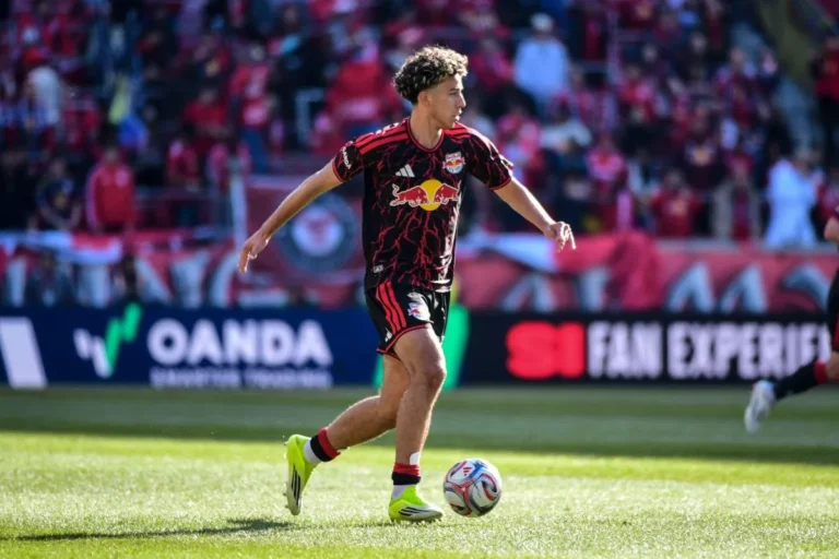 Adri Mehmeti sous le maillot des Red Bulls de New York @Alamy