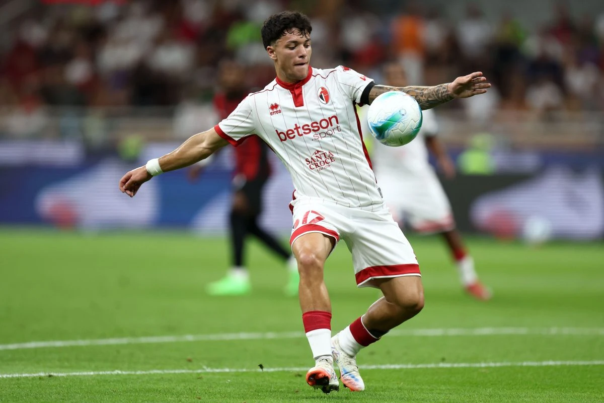 Emanuele Rao sous le maillot de Bari @Alamy