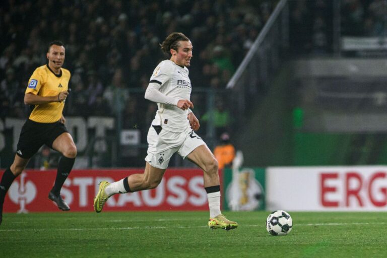 Rocco Reitz sous le maillot de Gladbach @Alamy