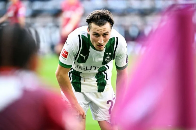Rocco Reitz sous le maillot de Gladbach @Alamy
