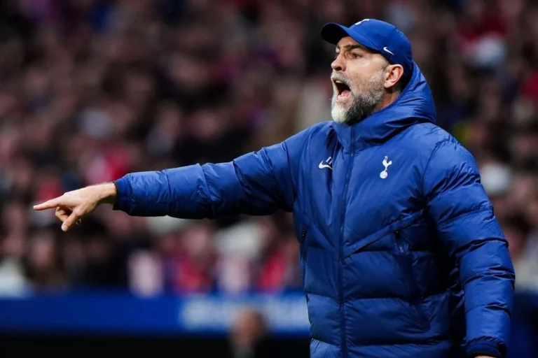 Igor Tudor sur le banc de Tottenham @Alamy