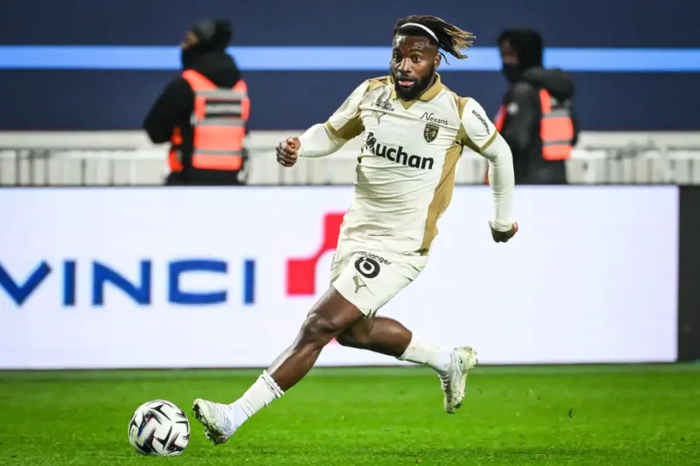 Allan Saint-Maximin, entre prolongation et départ ©Alamy