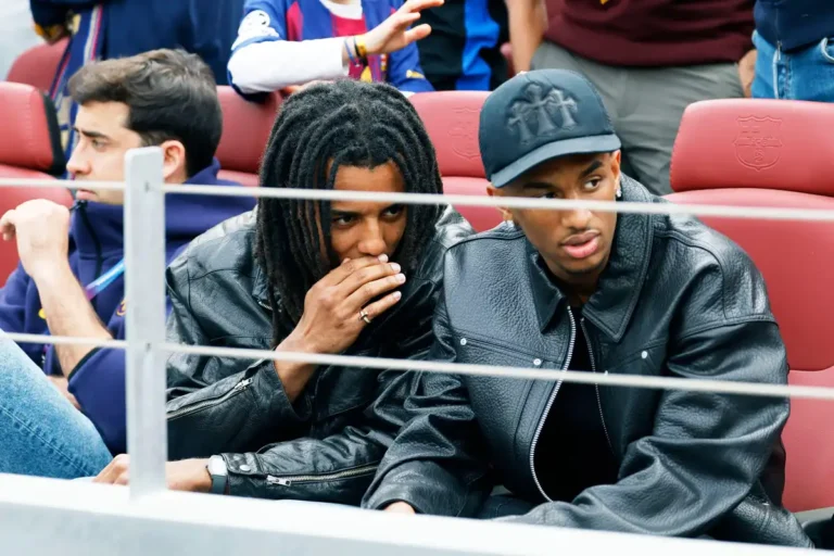 Alejandro Balde visé par Aston Villa ©Alamy