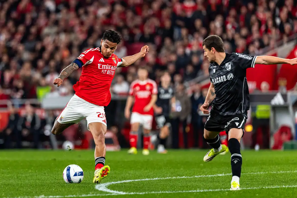 Naples fonce sur une sensation colombienne