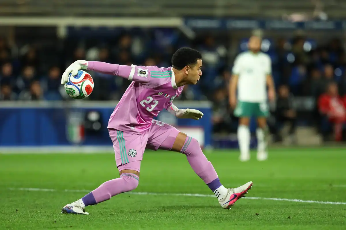 Manchester City: Un jeune portier de 20 ans menace Gianluigi Donnarumma