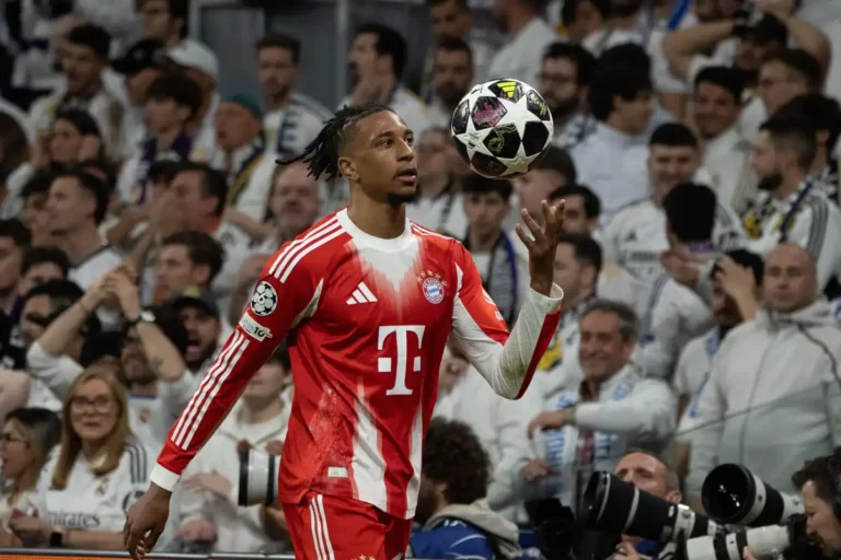 Michael Olise contre le Real Madrid ©Alamy