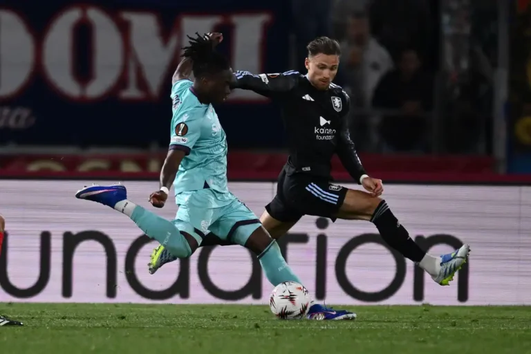 Jonathan Rowe visé par Manchester United ©Alamy