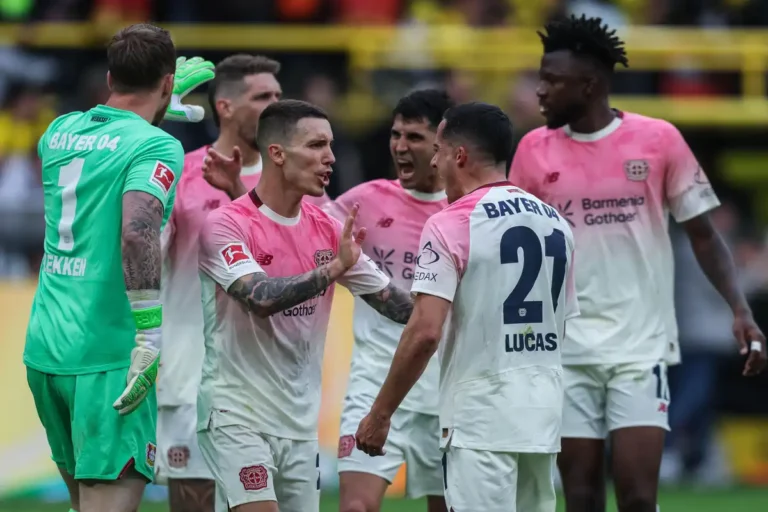 Alejandro Grimaldo visé par la Juventus ©Alamy