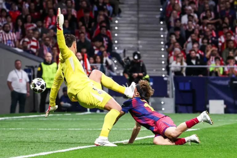 Le Barça s'attaque encore à l'arbitrage ©Alamy