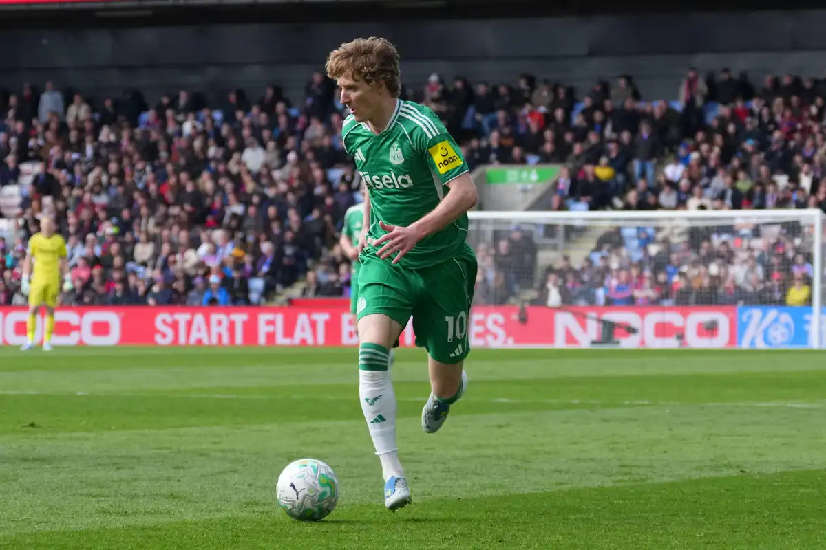 Liverpool : Une star de Newcastle pour faire oublier Ekitike