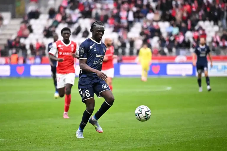 Anto Sekongo sous le maillot de Dunkerque