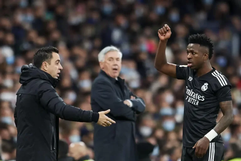 Barça : deux ans après, Xavi veut diriger « le berceau du football »